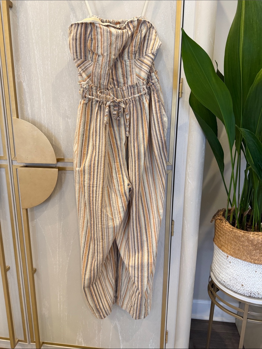Free People Strapless Striped Tie-Waist barrell leg Jumpsuit in Beige & Cream - Picture 3 of 9